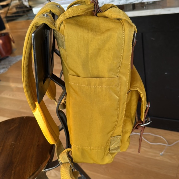 Himawari Nylon Yellow Laptop Bagckpack - Picture 5 of 13